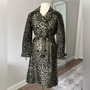 NEW St. John Leopard Print Coat - Black and Gold. Size: 2